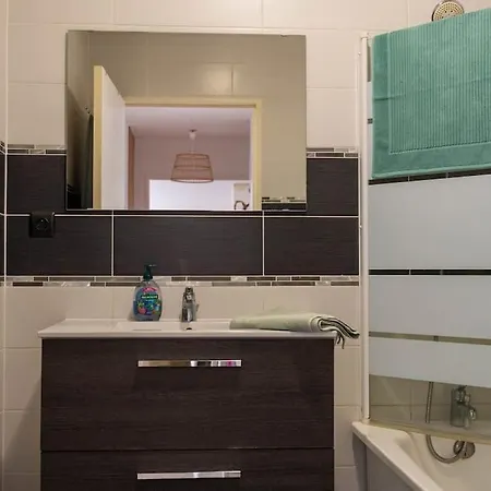 Apartment Le Cosy, Spacieux Et Calme *